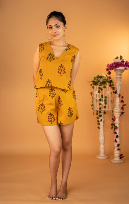 Surajmukhi Shorts Crop Top Co-Ord Set